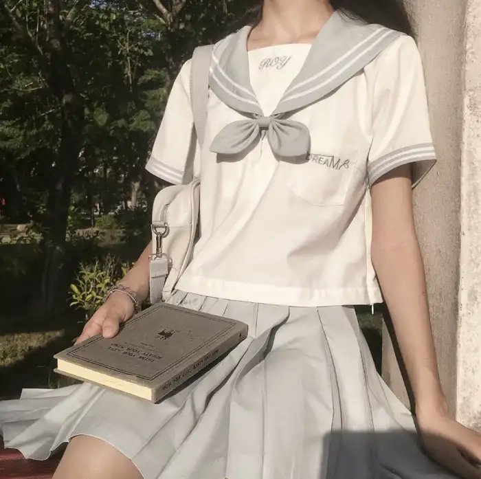 首富爸爸归来，落魄千金直接起飞